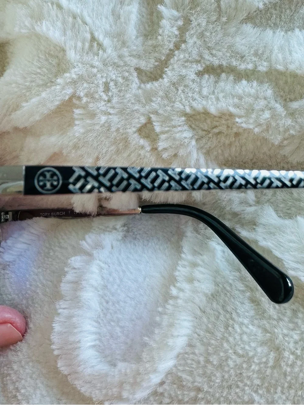 Tory Burch Silver Round Metal Frame Glasses